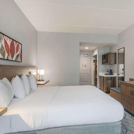 Hilton Garden Inn Raleigh Cary Exterior foto