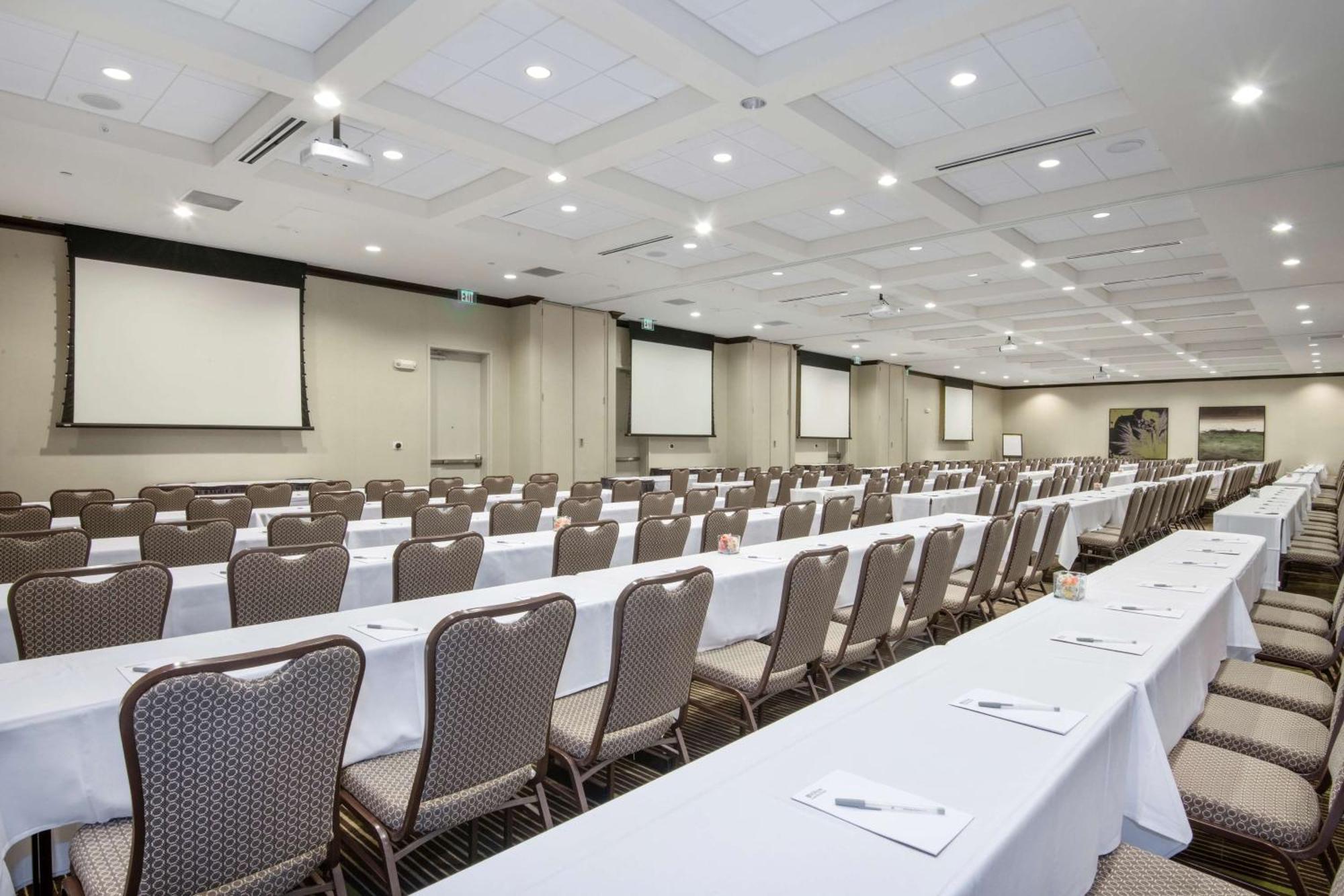 Hilton Garden Inn Raleigh Cary Exterior foto