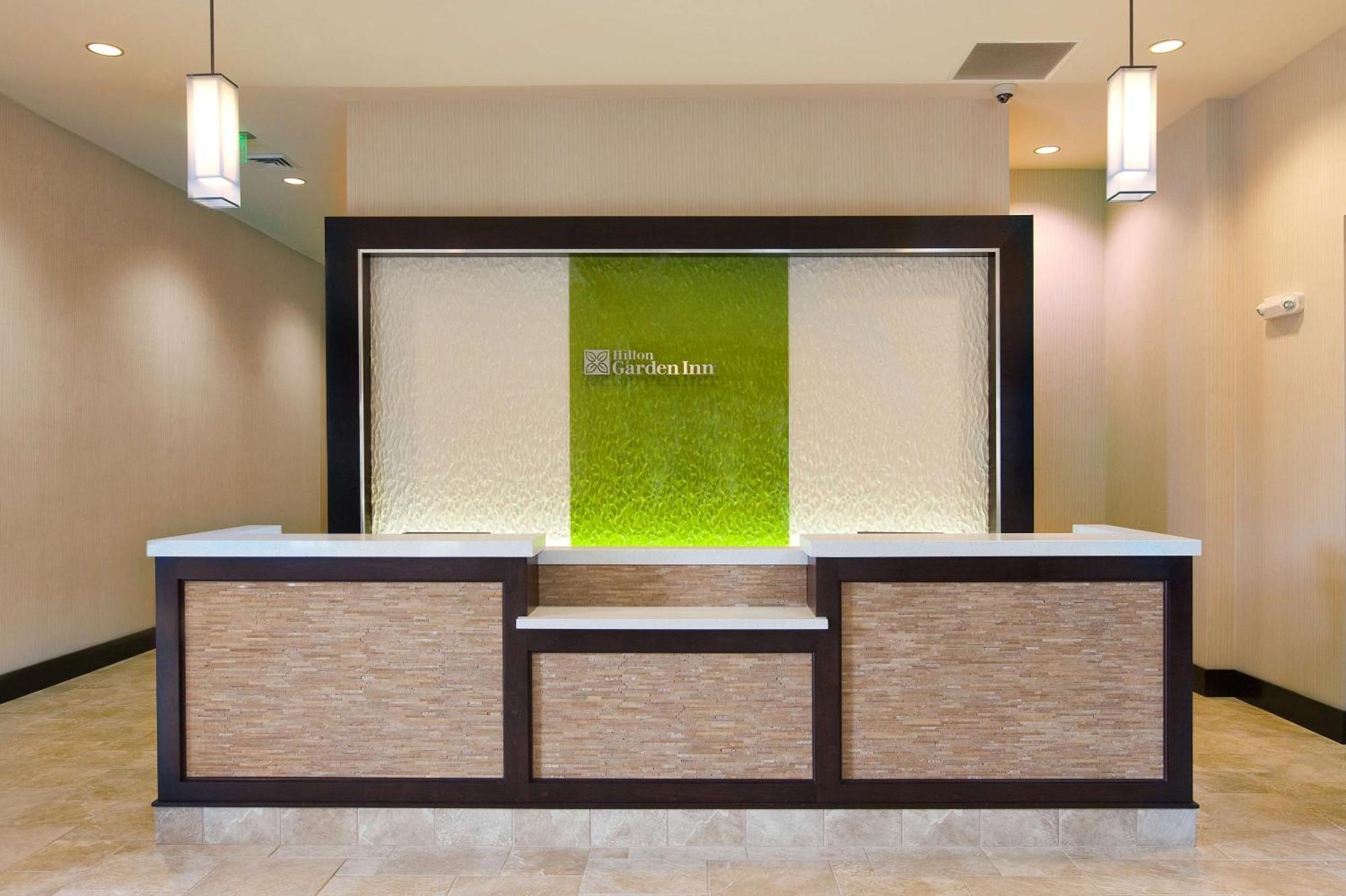 Hilton Garden Inn Raleigh Cary Exterior foto
