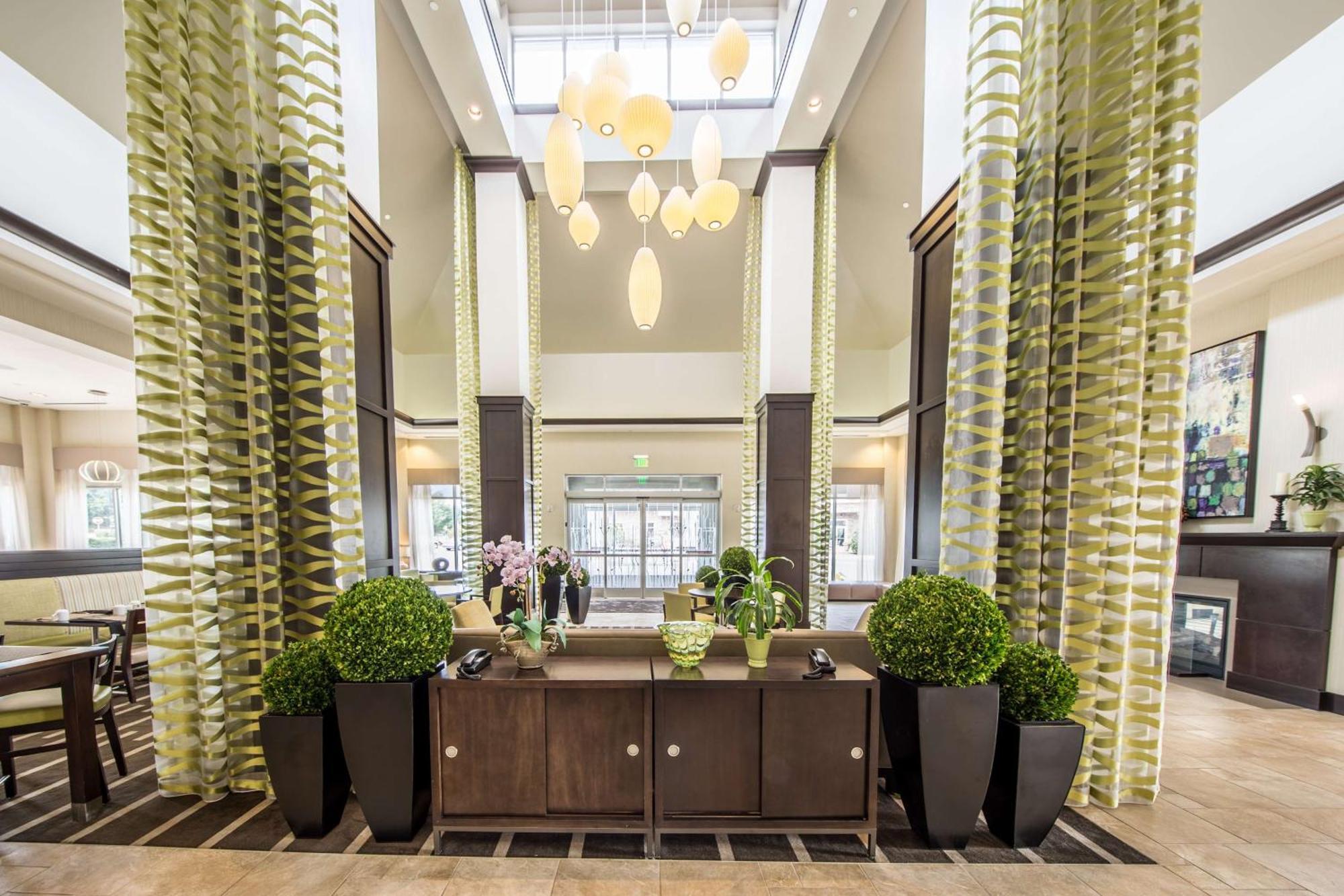 Hilton Garden Inn Raleigh Cary Exterior foto