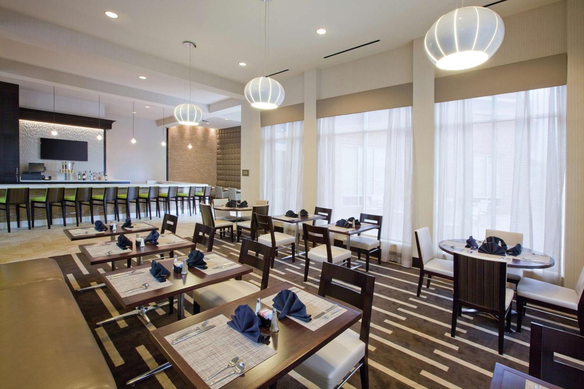 Hilton Garden Inn Raleigh Cary Exterior foto