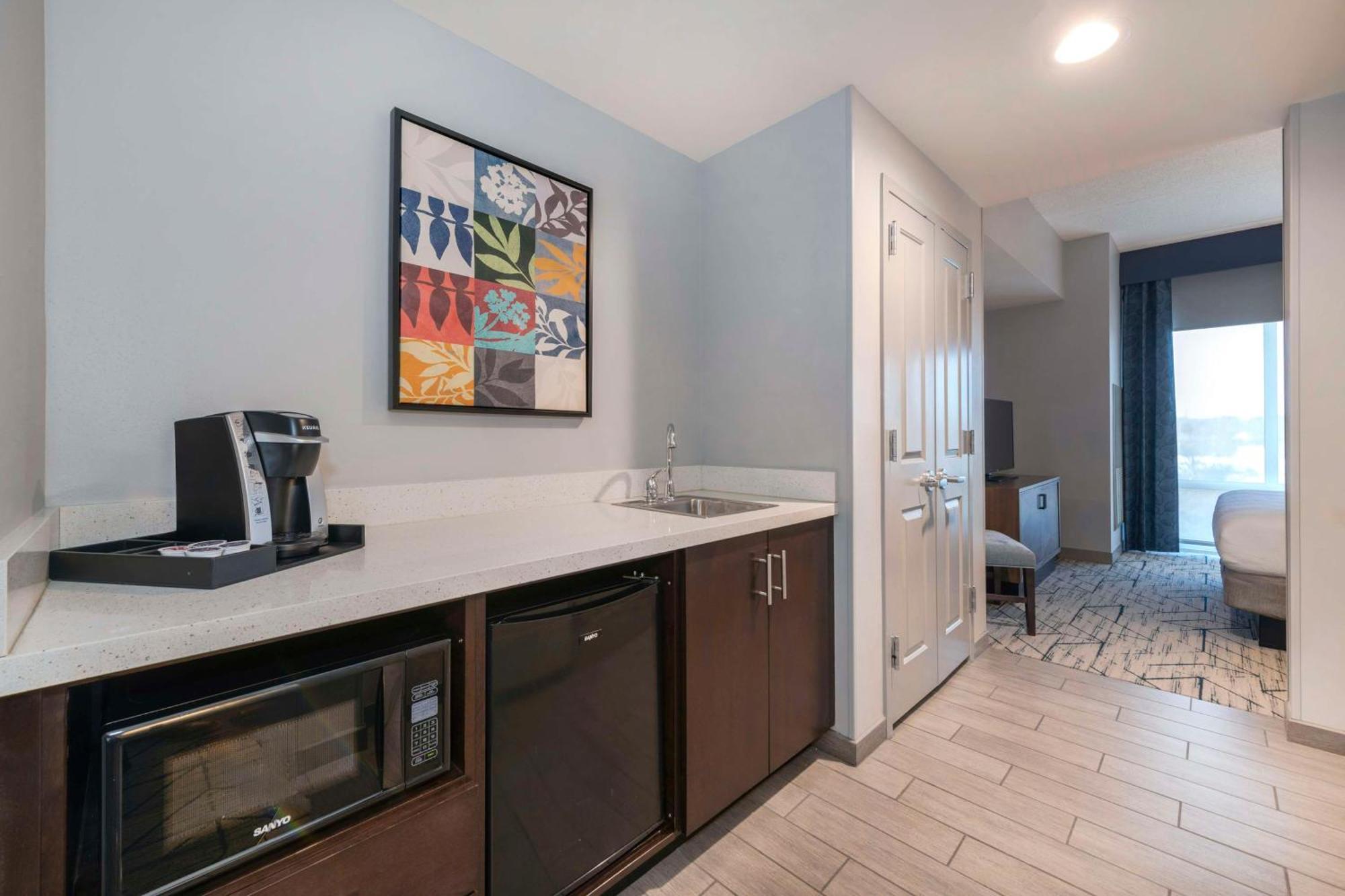 Hilton Garden Inn Raleigh Cary Exterior foto