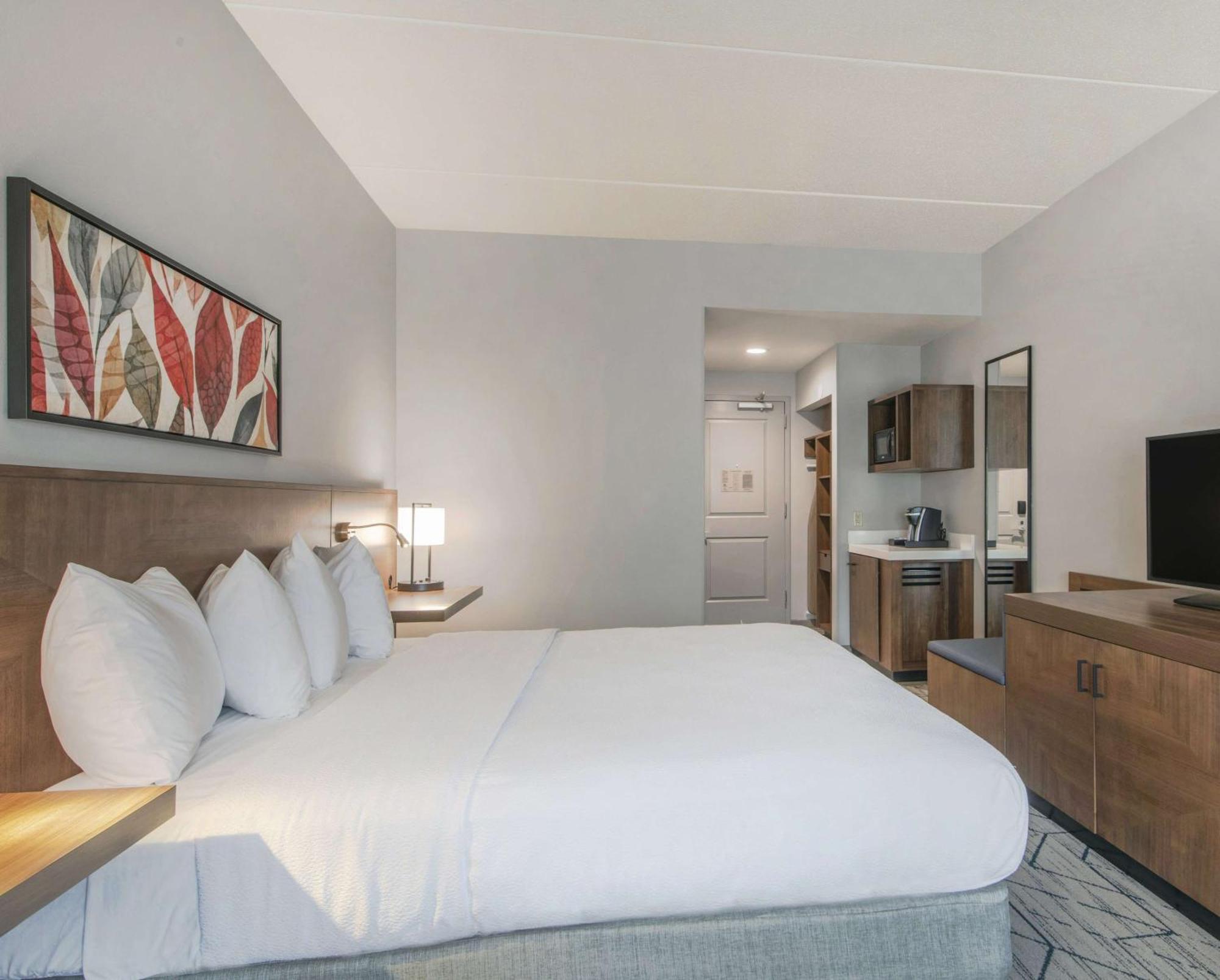Hilton Garden Inn Raleigh Cary Exterior foto