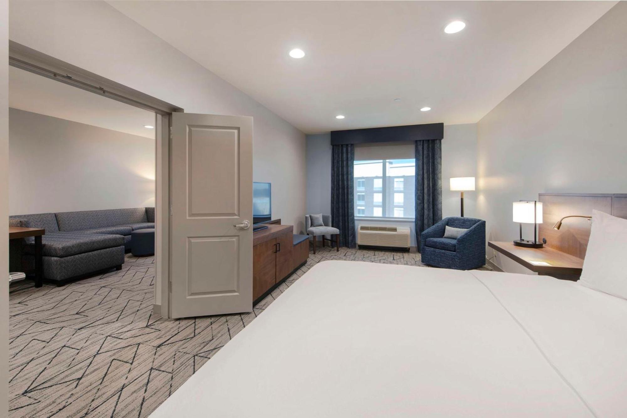 Hilton Garden Inn Raleigh Cary Exterior foto