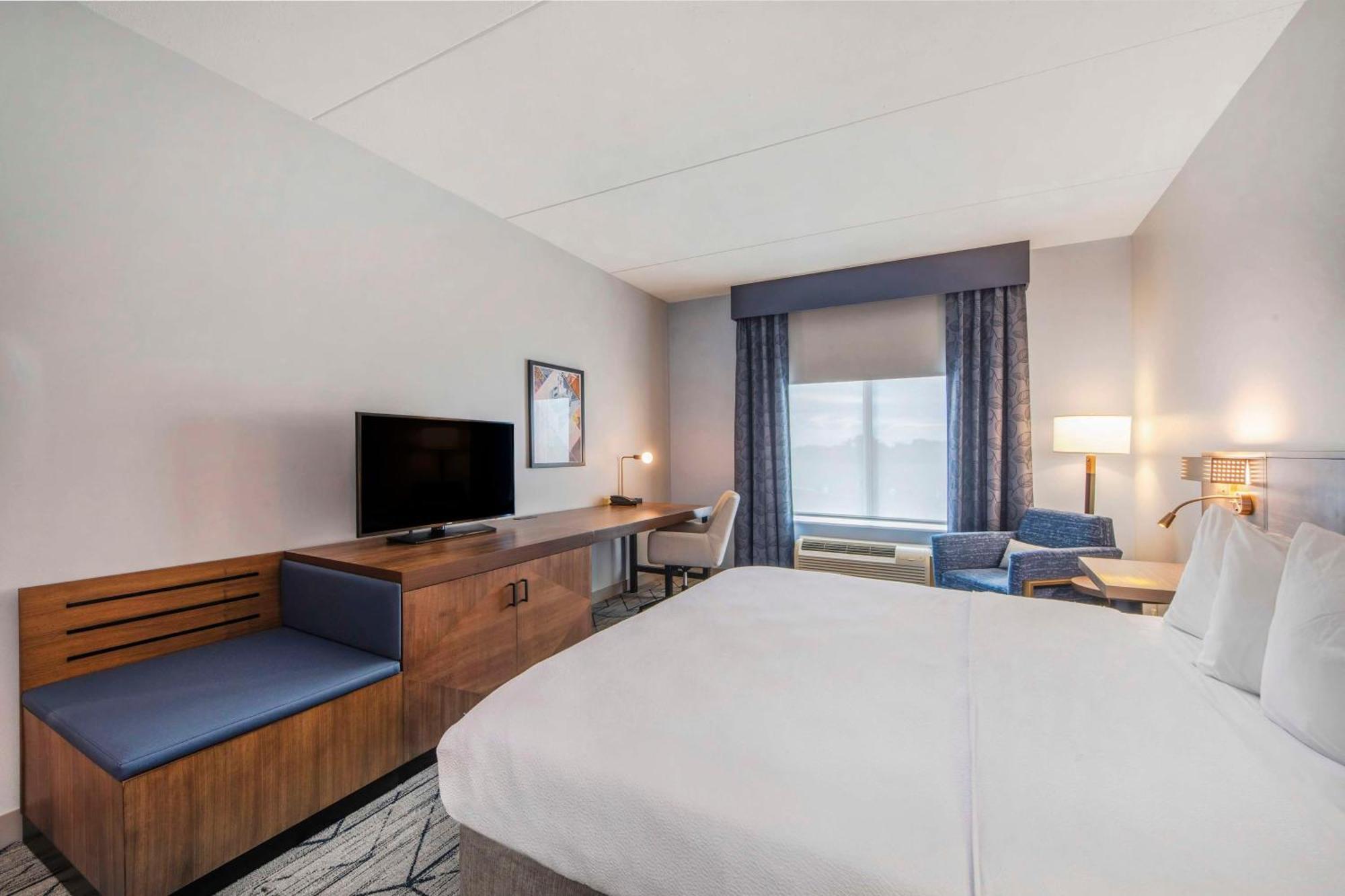 Hilton Garden Inn Raleigh Cary Exterior foto