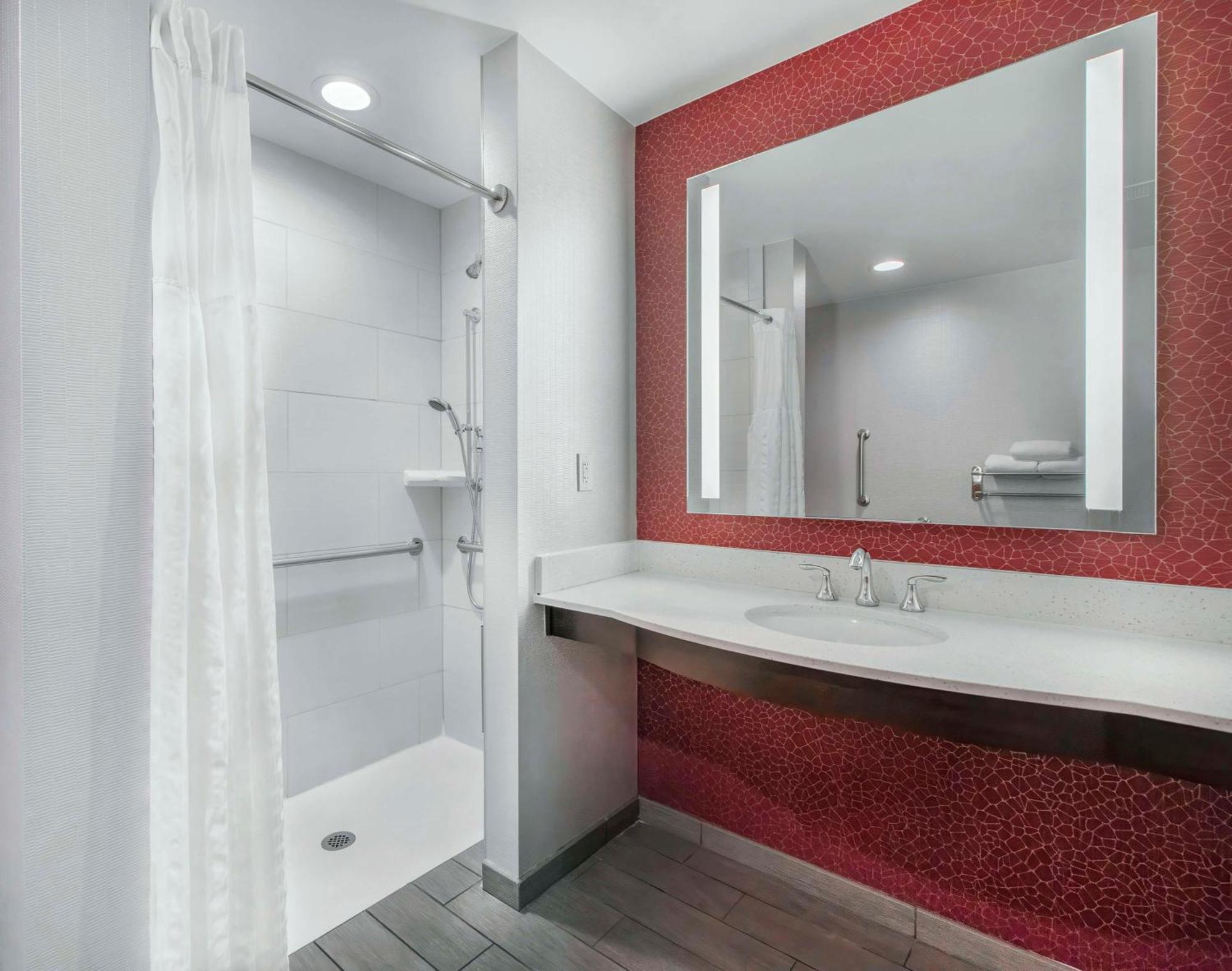 Hilton Garden Inn Raleigh Cary Exterior foto