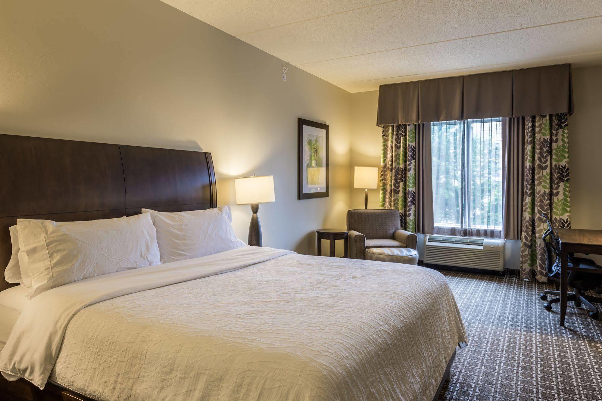 Hilton Garden Inn Raleigh Cary Exterior foto